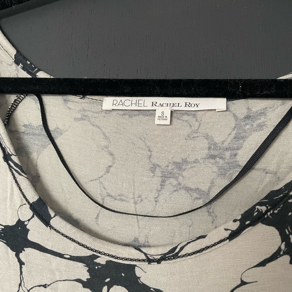 RACHEL Rachel Roy Patterned Long Sleeve Top - Size Small. - Picture 2 of 3